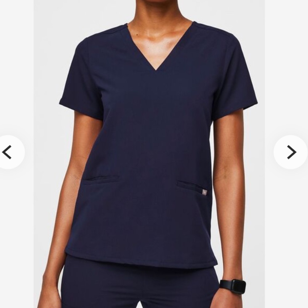 Navy Figs ‘Casma Three Pocket ’ Scrub Shirt/Top Medium